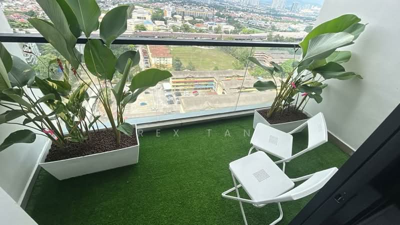 Kondominium untuk Dijual di Dua Menjalara - Rex Tan - Balcony - PropertyGuru.com.my