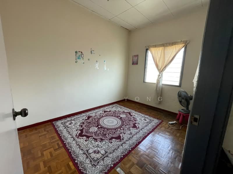 2-storey Terraced House for Sale in Taman Puncak Jalil (Seri Kembangan) - Jamie Yong - Bedroom - PropertyGuru.com.my