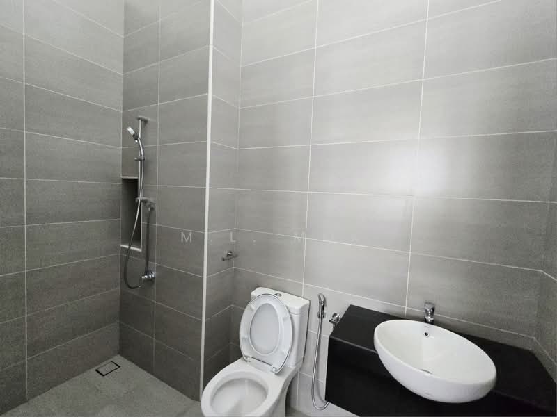 Semi-Detached House for Sale in Taman Ekoflora (Johor Bahru) - M.L. Mok - Bathroom - PropertyGuru.com.my