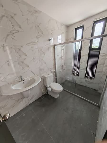 Rumah Teres 2 Tingkat untuk Dijual di Station 18 (Ipoh) - Vincent Chin - Bathroom - PropertyGuru.com.my