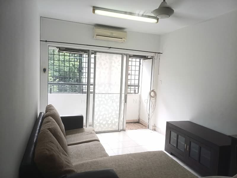 Pangsapuri untuk Dijual di Flora Damansara Apartment - HL Tang - Living Room - PropertyGuru.com.my