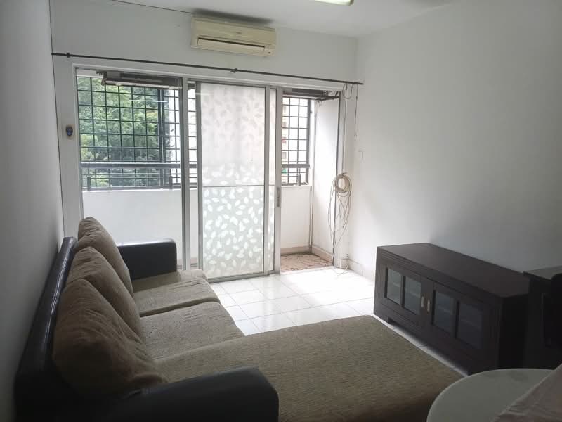 Pangsapuri untuk Dijual di Flora Damansara Apartment - HL Tang - Living Room - PropertyGuru.com.my