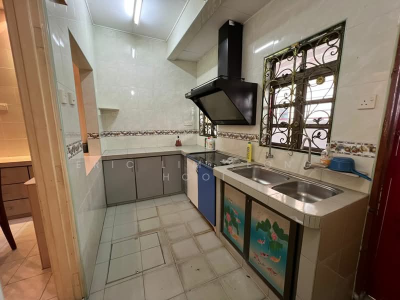 2-storey Terraced House for Sale in Bandar Botanic (Klang) - Eric Lim Seong Hooi - Kitchen - PropertyGuru.com.my