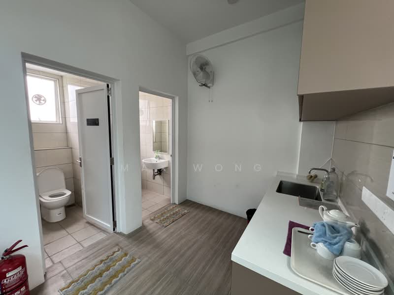 Shop / Office for Rent in Jelutong (Penang) - Max Wong - Bathroom - PropertyGuru.com.my