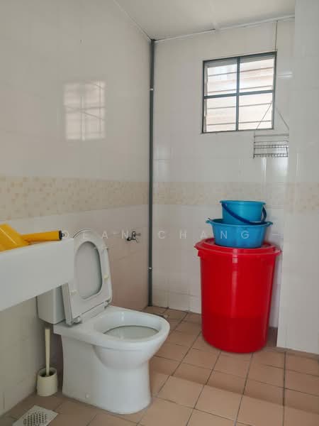 Apartment for Rent at Pangsapuri Seri Meranti - Dean Chang - Bathroom - PropertyGuru.com.my