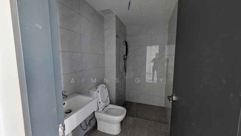Service Residence for Sale at Altris Residences @ The Quartz WM - Aimns Goy - Bathroom - PropertyGuru.com.my