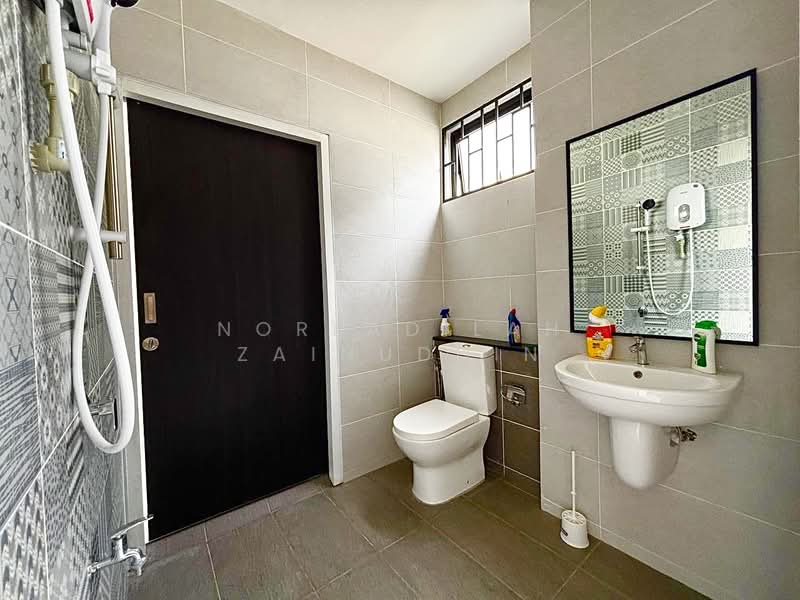2-storey Terraced House for Sale in Elmina (Shah Alam) - NORFADILAH ZAINUDDIN - Bathroom - PropertyGuru.com.my