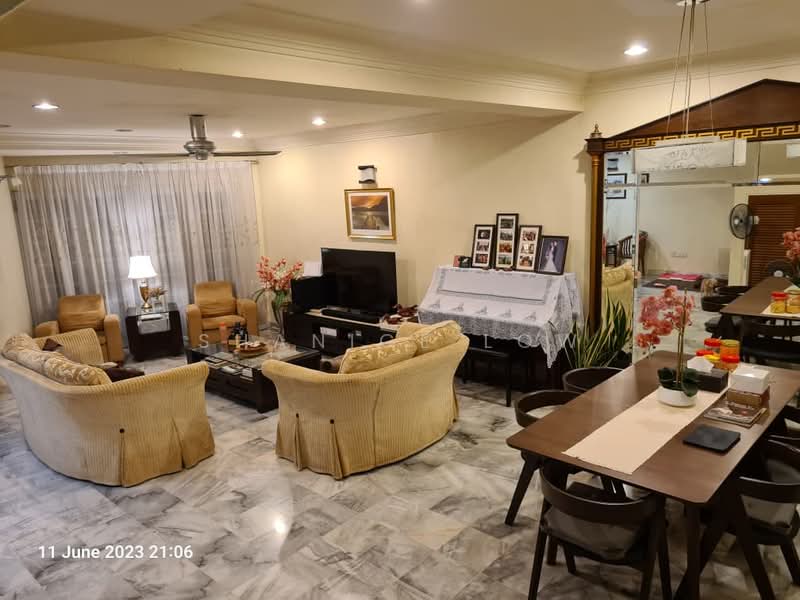 2.5-storey Terraced House for Sale in Bayan Hill Homes (Puchong) - Shanice Low - Living Room - PropertyGuru.com.my
