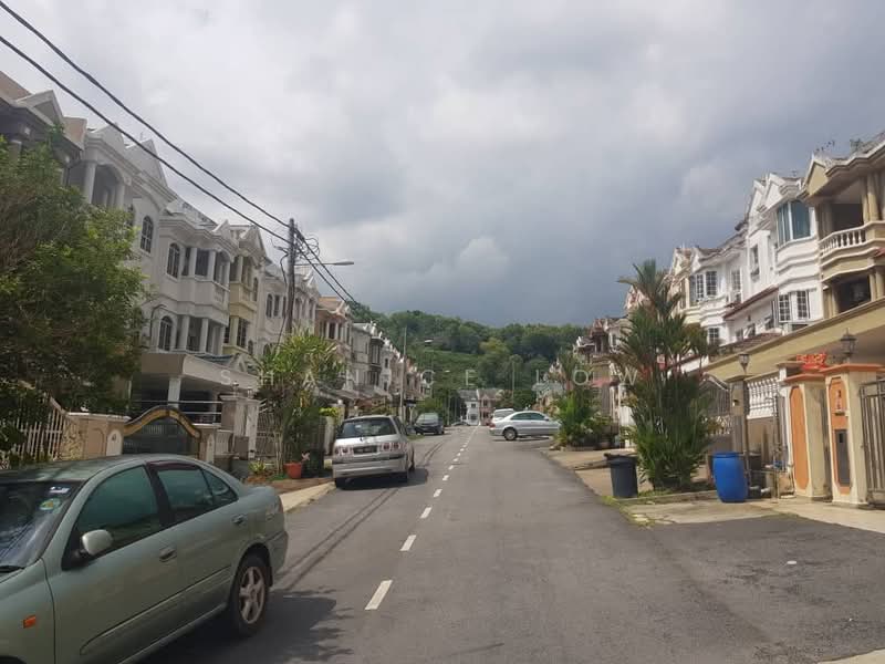 2.5-storey Terraced House for Sale in Bayan Hill Homes (Puchong) - Shanice Low - Exterior - PropertyGuru.com.my