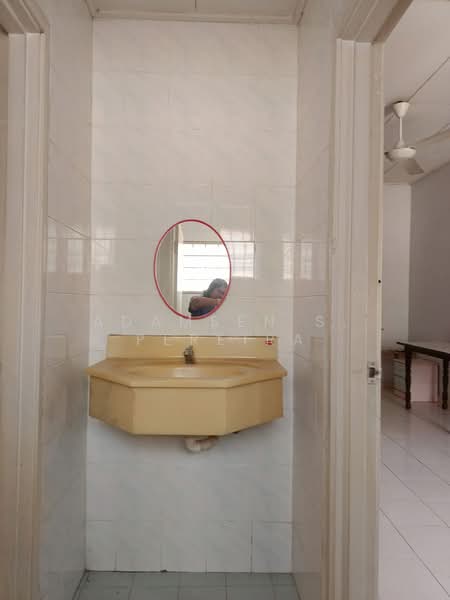 Rumah Teres untuk Dijual di Taman Oakland (Bukit Kepayang) - Adamsen S. Pereira - Bathroom - PropertyGuru.com.my