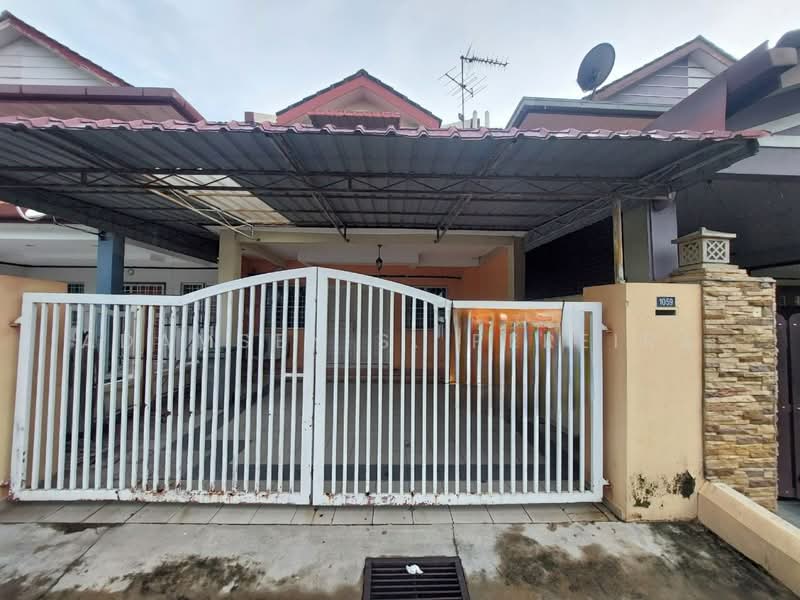 Rumah Teres untuk Dijual di Taman Oakland (Bukit Kepayang) - Adamsen S. Pereira - Exterior - PropertyGuru.com.my