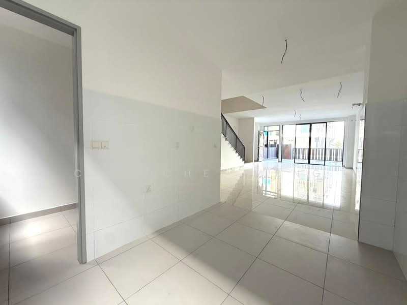 Rumah Teres 3 Tingkat untuk Dijual di BANDAR PUCHONG JAYA (Puchong) - Chin Chee Meng - PropertyGuru.com.my
