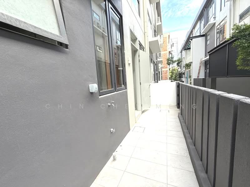 Rumah Teres 3 Tingkat untuk Dijual di BANDAR PUCHONG JAYA (Puchong) - Chin Chee Meng - PropertyGuru.com.my