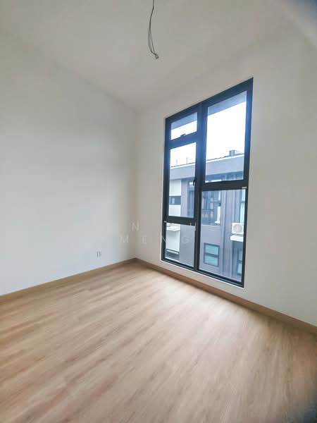 3-storey Terraced House for Sale in Taman Puchong Legenda (Puchong) - Chin Chee Meng - PropertyGuru.com.my