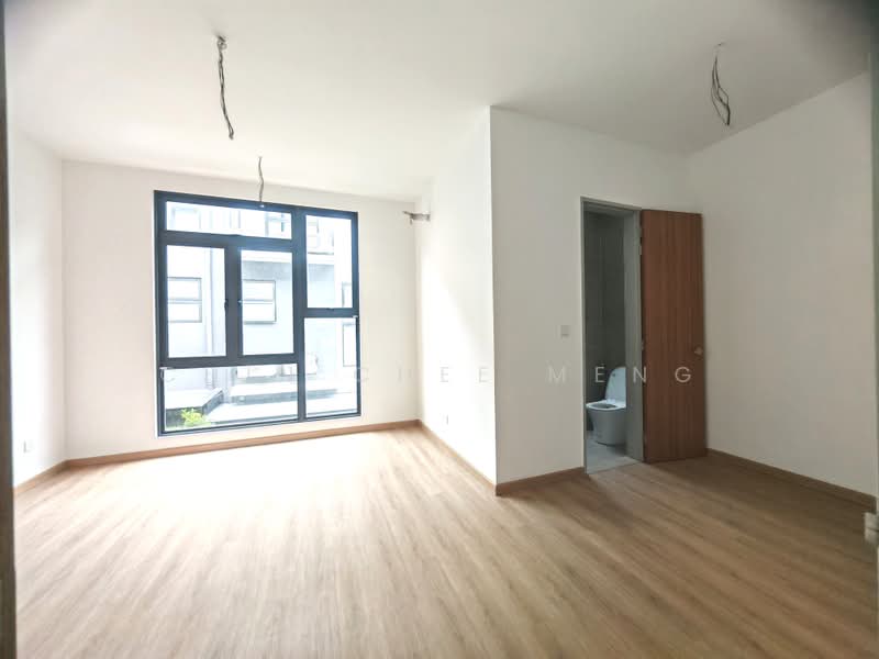 3-storey Terraced House for Sale in Taman Puchong Legenda (Puchong) - Chin Chee Meng - PropertyGuru.com.my