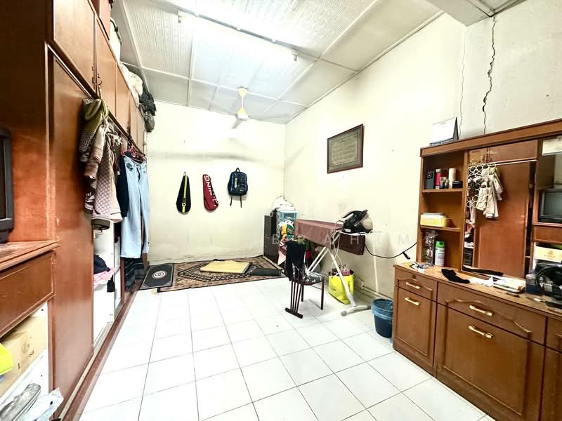 1-storey Terraced House for Sale in Taman Mesra (Kajang) - Azli Ibrahim - Interior - PropertyGuru.com.my