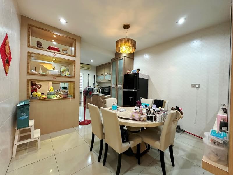 2-storey Terraced House for Sale in Bandar Bukit Tinggi 2 (Klang) - Elaine Teng - Dining Room - PropertyGuru.com.my