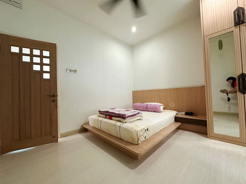 2-storey Terraced House for Sale in Bandar Bukit Tinggi 2 (Klang) - Elaine Teng - Bedroom - PropertyGuru.com.my