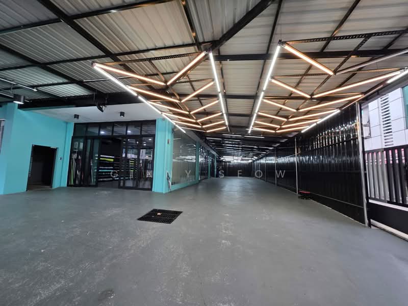 Shop / Office for Rent in Bandar Puteri Puchong (Puchong) - Ginny Seow - Exterior - PropertyGuru.com.my