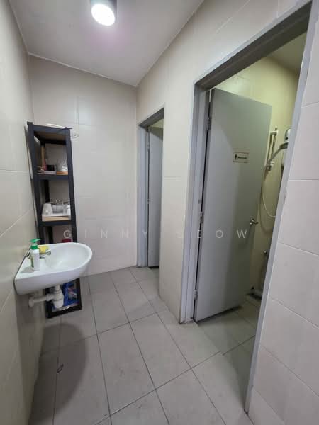 Shop / Office for Rent in Bandar Puteri Puchong (Puchong) - Ginny Seow - Bathroom - PropertyGuru.com.my