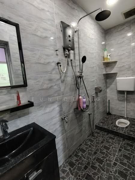 Rumah Teres 2 Tingkat untuk Dijual di Skudai (Johor) - Eunice Ng - Bathroom - PropertyGuru.com.my