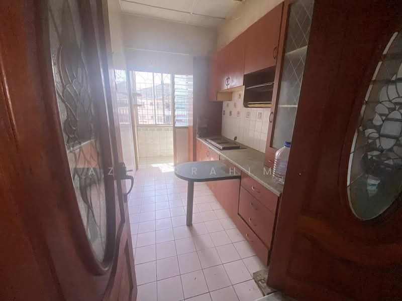 Apartment for Sale at Pangsapuri Nuri - Azizirrahim . - Kitchen - PropertyGuru.com.my