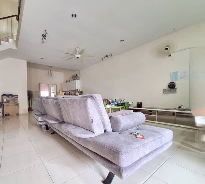 2-storey Terraced House for Rent in Seri Kembangan (Selangor) - KENT HUI LAU - Living Room - PropertyGuru.com.my