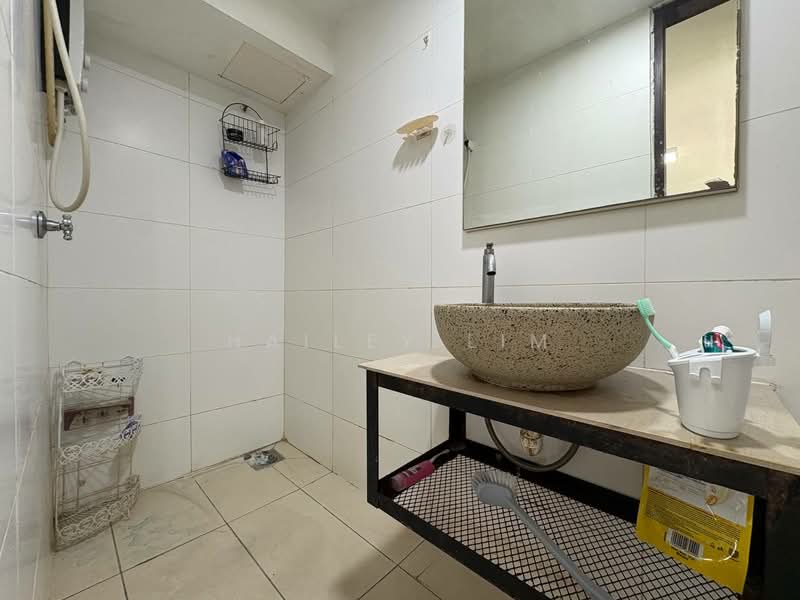 Service Residence for Rent at Colonial @ Empire City - Hailey Lim - Bathroom - PropertyGuru.com.my