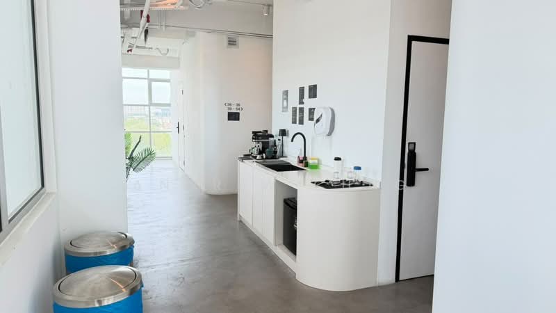 Kedai / Pejabat untuk Disewa di SS15 (Subang Jaya) - Andrew Chng - Corridor - PropertyGuru.com.my
