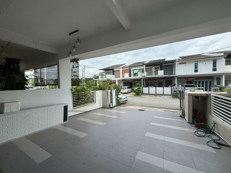 1.5-storey Terraced House for Rent in Bemban (Melaka) - Vinc Pheng - Exterior - PropertyGuru.com.my