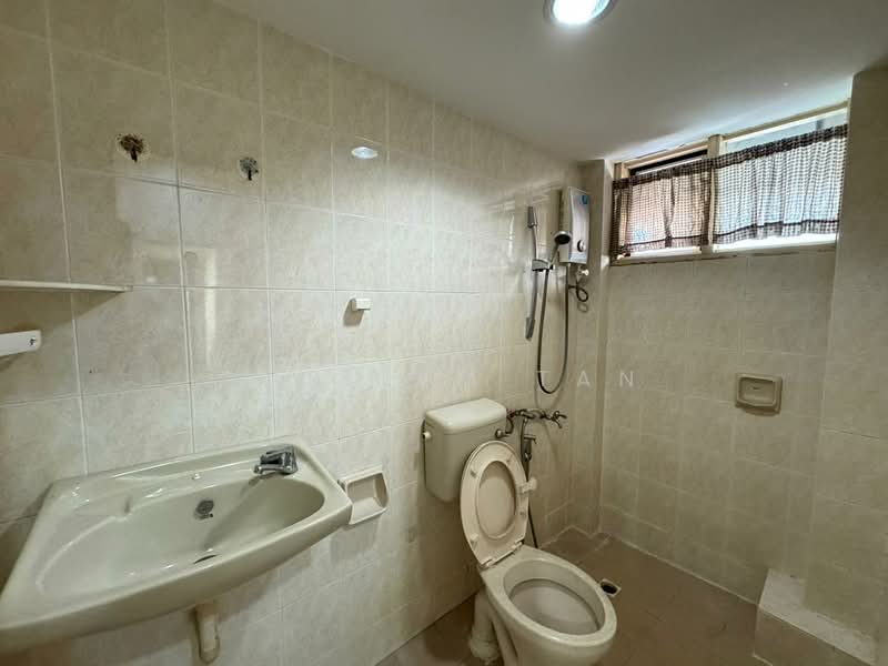 2-storey Terraced House for Sale in Sungai Nibong (Bayan Lepas) - William Tan - Bathroom - PropertyGuru.com.my