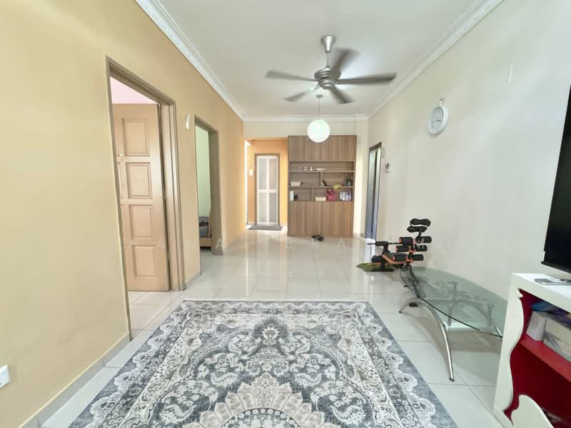 Pangsapuri untuk Dijual di Sanjung Apartment - Hawa Ibrahim - Living Room - PropertyGuru.com.my