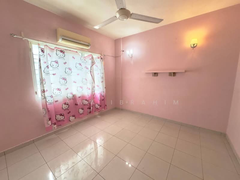 Pangsapuri untuk Dijual di Sanjung Apartment - Hawa Ibrahim - Bedroom - PropertyGuru.com.my