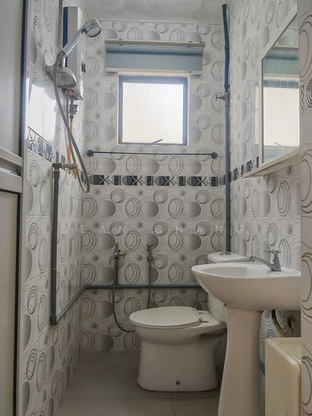 Kondominium untuk Disewa di Sri Manja Court - Dean Chang - Bathroom - PropertyGuru.com.my