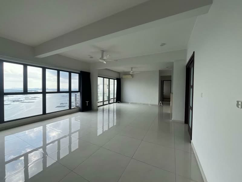 Condominium for Sale at Kings Bay @ Country Garden Danga Bay - Patrick Lai - Living Room - PropertyGuru.com.my
