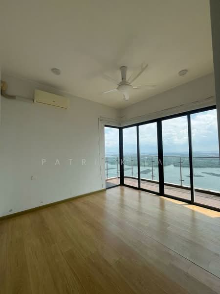 Condominium for Sale at Kings Bay @ Country Garden Danga Bay - Patrick Lai - Balcony - PropertyGuru.com.my