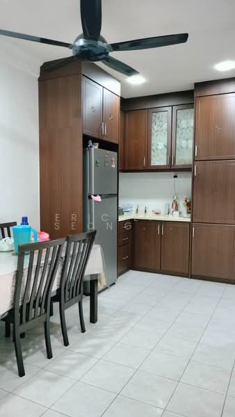 2-storey Terraced House for Sale in Bandar Bukit Tinggi 2 (Klang) - Eric Lim Seong Hooi - Kitchen - PropertyGuru.com.my