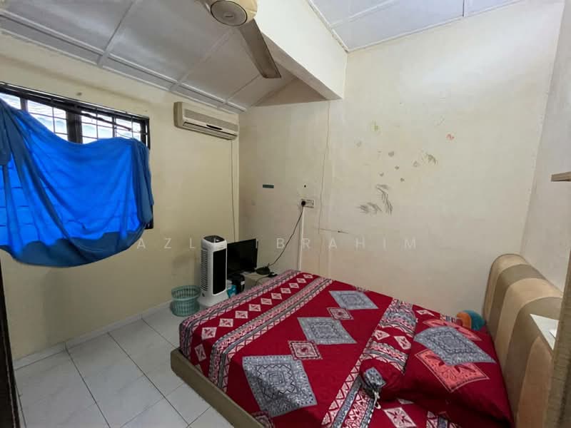 Rumah Teres 2 Tingkat untuk Dijual di Taman Permata (Ulu Kelang) - Azli Ibrahim - Bedroom - PropertyGuru.com.my