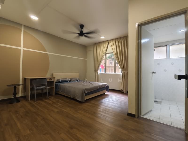 Kondominium untuk Disewa di Puncak Nusa Kelana - Ivan Lum - Bedroom - PropertyGuru.com.my