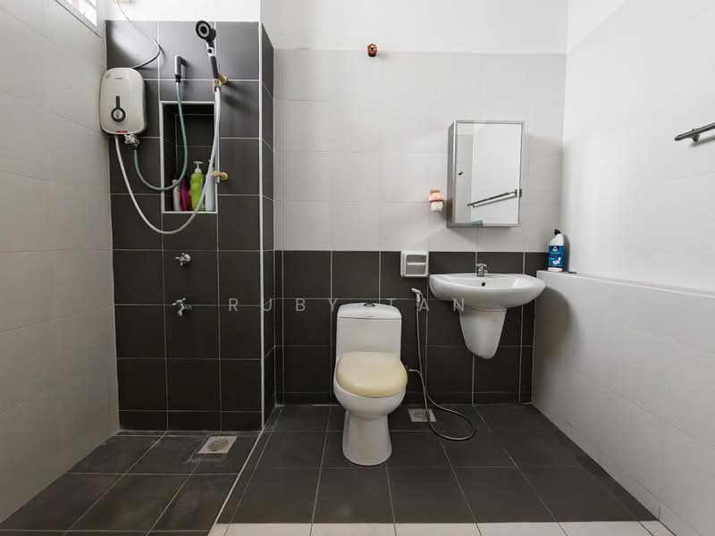 Rumah Kluster untuk Dijual di Johor Bahru (Johor) - Ruby Tan - Bathroom - PropertyGuru.com.my