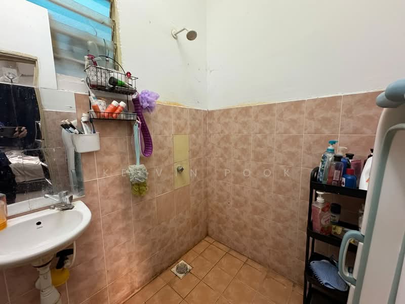 Rumah Teres untuk Dijual di Cyberjaya (Selangor) - Kelvin Pook - Bathroom - PropertyGuru.com.my