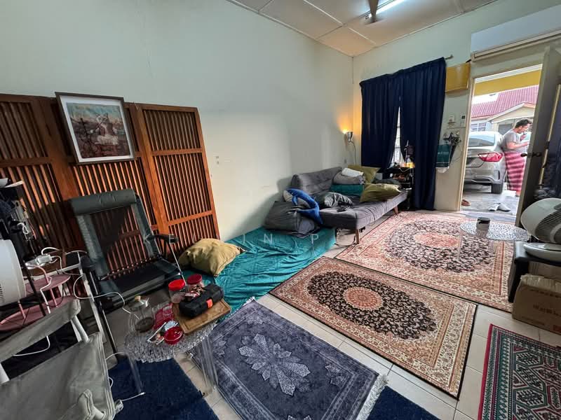 Rumah Teres untuk Dijual di Cyberjaya (Selangor) - Kelvin Pook - Living Room - PropertyGuru.com.my