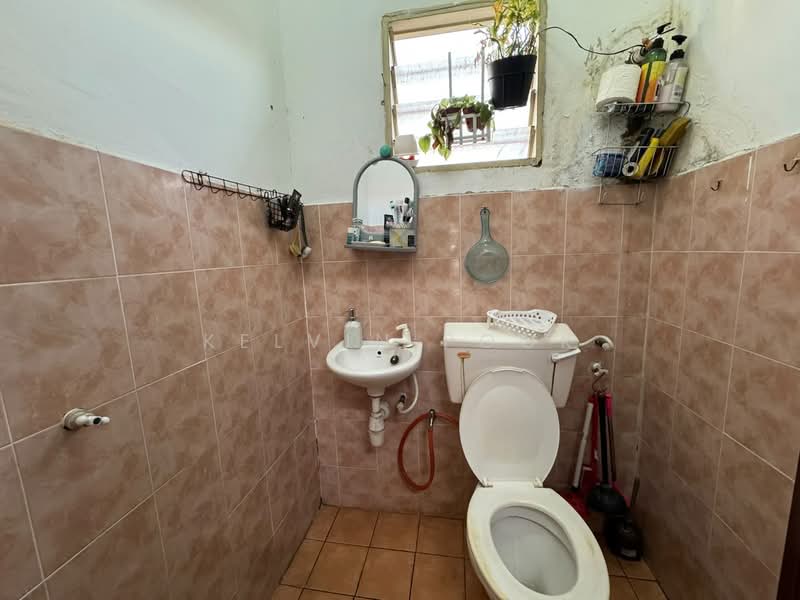 Rumah Teres untuk Dijual di Cyberjaya (Selangor) - Kelvin Pook - Bathroom - PropertyGuru.com.my