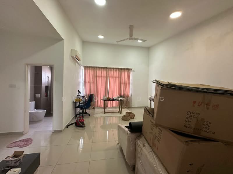 Rumah Teres 2 Tingkat untuk Dijual di Taman Ehsan Jaya (Ulu Tiram) - Nico Chong - Living Room - PropertyGuru.com.my