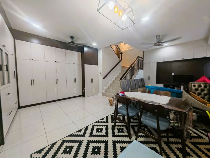 Semi-Detached House for Sale in Taman Tuanku Jaafar (Sungai Gadut) - Iqbal Rafei - Living Room - PropertyGuru.com.my