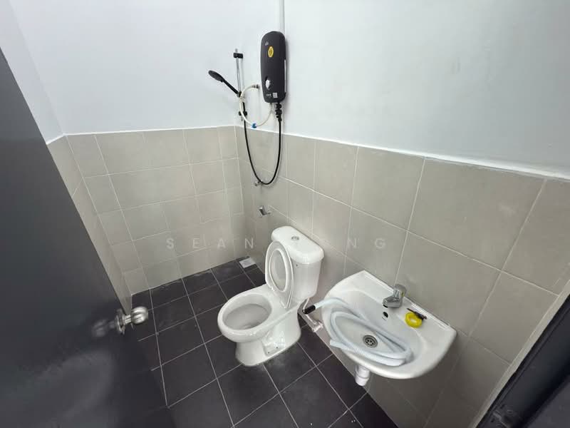 Rumah Teres 2 Tingkat untuk Dijual di Taman Scientex Rawang (Rawang) - Sean Yong - Bathroom - PropertyGuru.com.my
