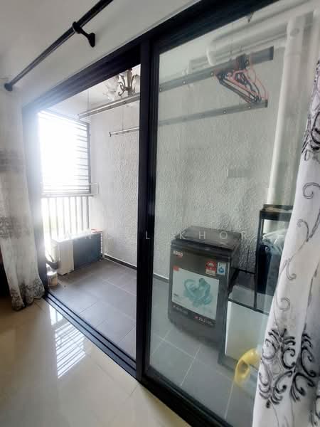 Servis Apartment untuk Disewa di Berkeley Uptown - Angel Khor - Balcony - PropertyGuru.com.my
