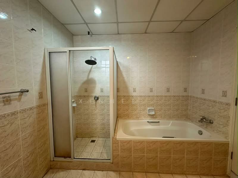 Kondominium untuk Disewa di Sri Pangkor Condominium - Xinnee . - Bathroom - PropertyGuru.com.my