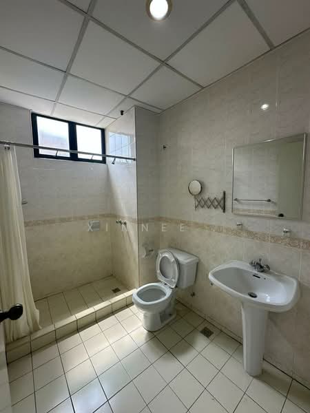 Kondominium untuk Disewa di Sri Pangkor Condominium - Xinnee . - Bathroom - PropertyGuru.com.my