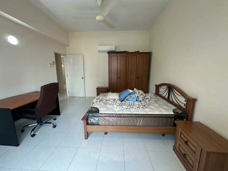 Kondominium untuk Disewa di Sri Pangkor Condominium - Xinnee . - Bedroom - PropertyGuru.com.my